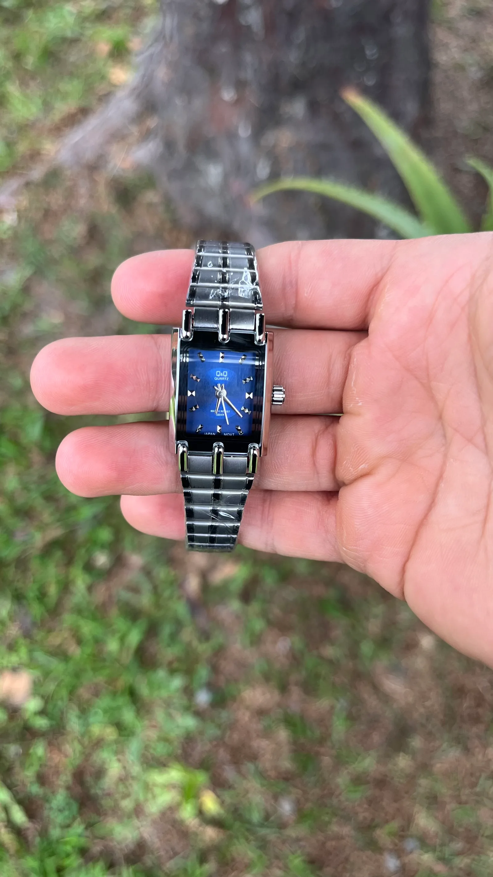 QYQ C69A Mujer — Plateado / Tablero Azul Real